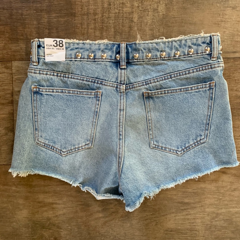 New ZARA studded waist high rise shorts